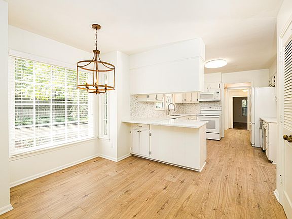 3rd image of 7670 McHenry Cir S
