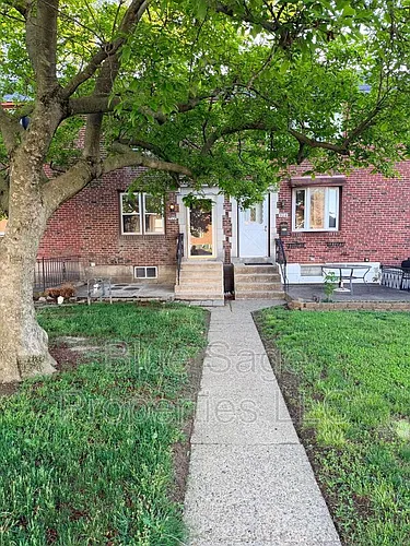 902 Maple Ave Photo 1