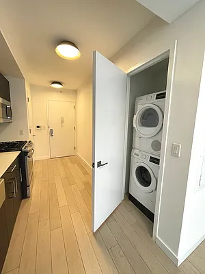 Rented by The Dermot Realty Management Company | media 27