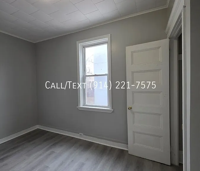 18 Seymour St #2R — Photo 7
