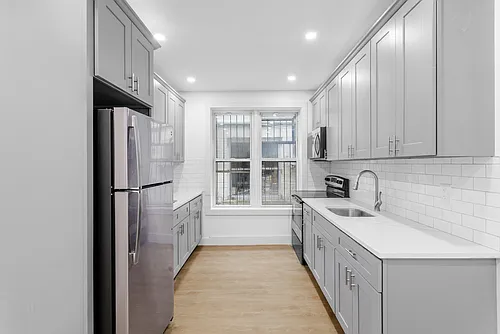 558 Empire Blvd #1R Photo 1