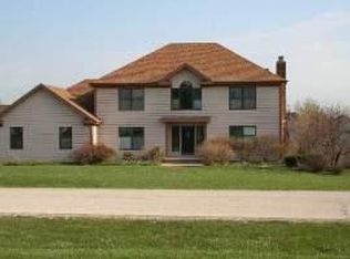 23686 Eagles Nest Rd, Antioch, IL 60002