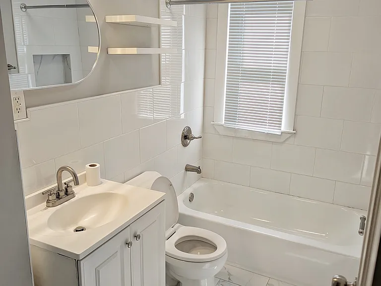 111 Gladeside Ave #1 — Photo 9
