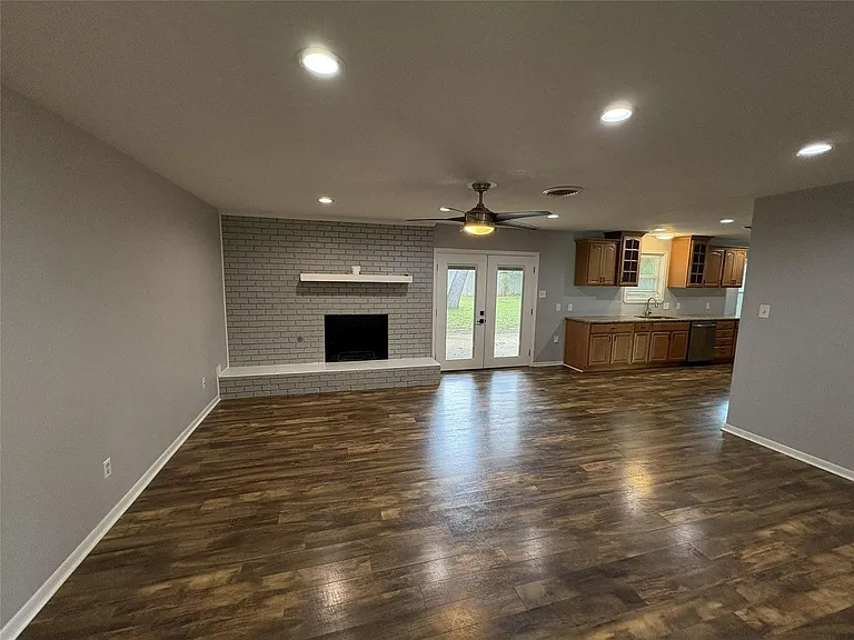 3509 Wharton Dr — Photo 4
