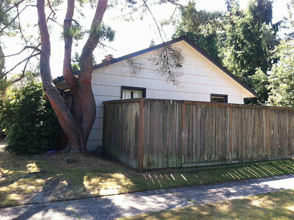 2nd image of 8921 26th Ave NE