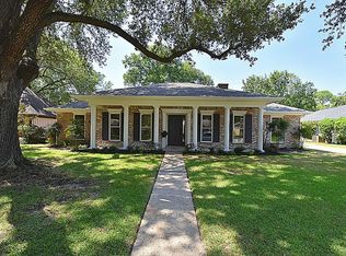 2615 Pomeran Dr, Houston, TX 77080