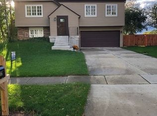 1206 S Appletree Ln, Bartlett, IL 60103