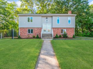 32 Audubon St, Johnston, RI 02919