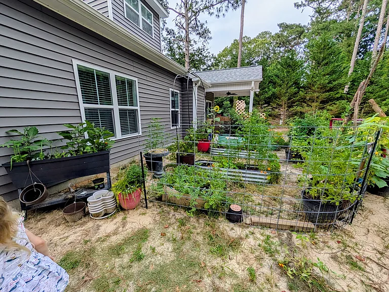 170 Lakeview Dr — Photo 4