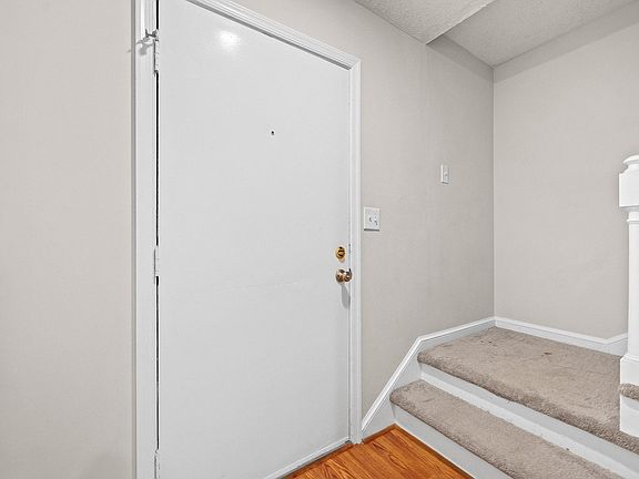 3rd image of 1711 Wards Ferry Rd APT 8