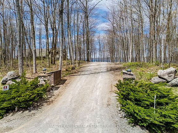 4th image of 20 Nippissing Ridge Rd