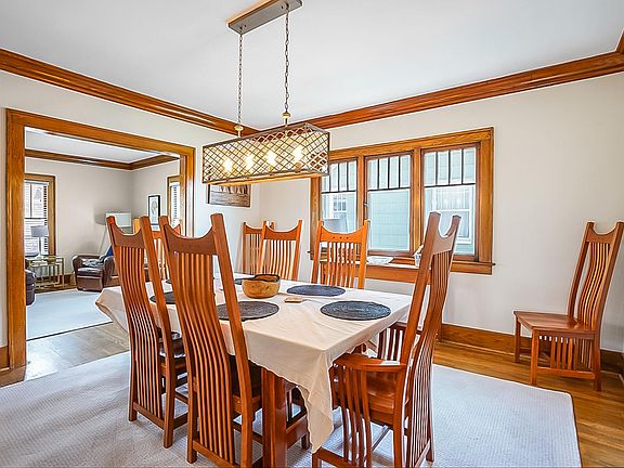 5th image of 730 Lockwood St NE #2