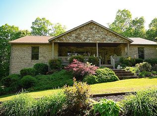 34 Look Up Ln, Waynesboro, VA 22980