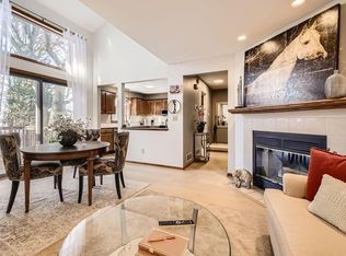 2354 Springside Dr E, Maplewood, MN 55119