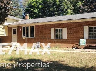 2135 S New Lothrop Rd, Lennon, MI 48449