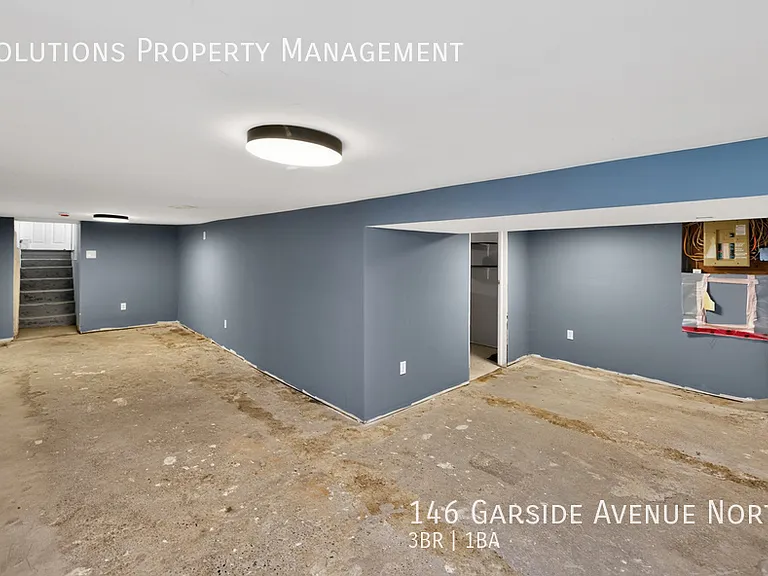 146 Garside Ave N — Photo 17