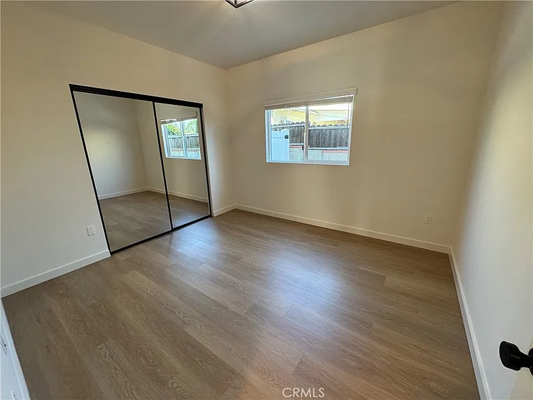 15236 Kingsbury St — Photo 12