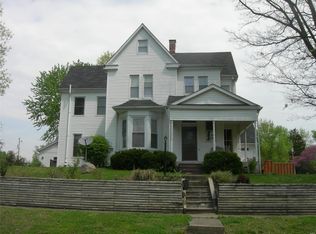 200 N Jackson St, New Athens, IL 62264