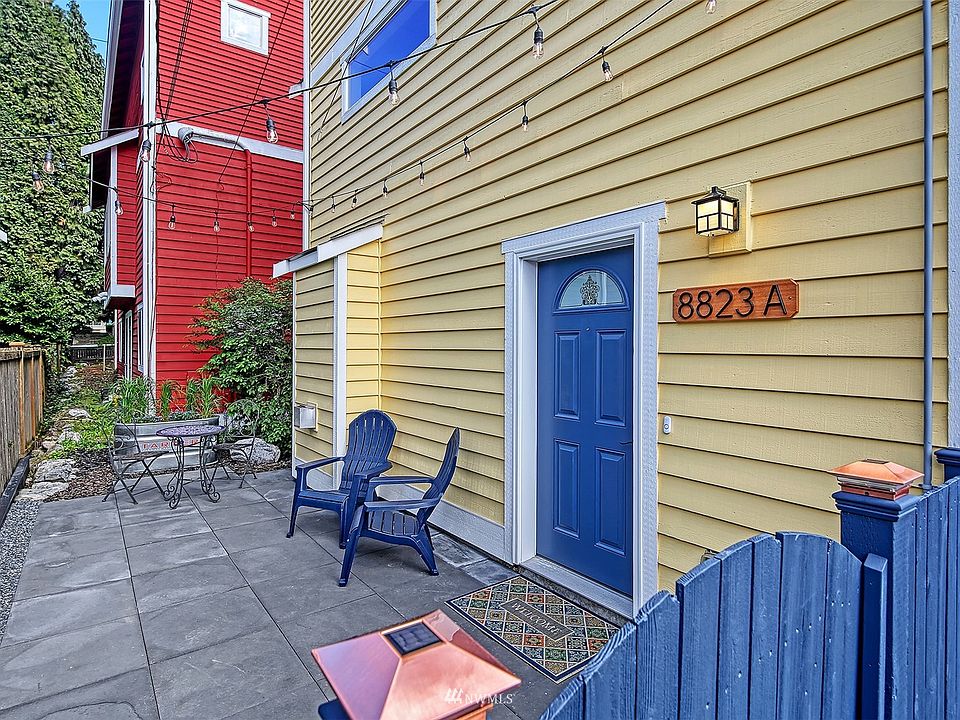 Private Patio Entrance.