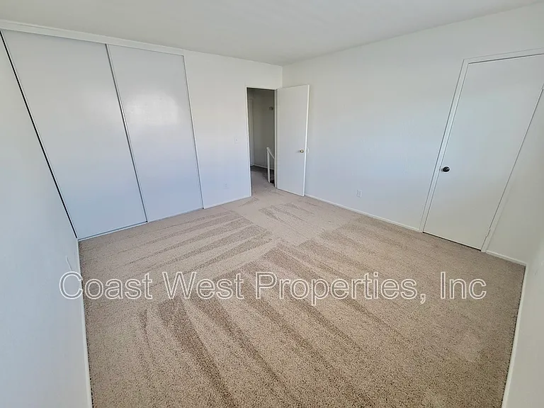 1178 Cypress Ave — Photo 11