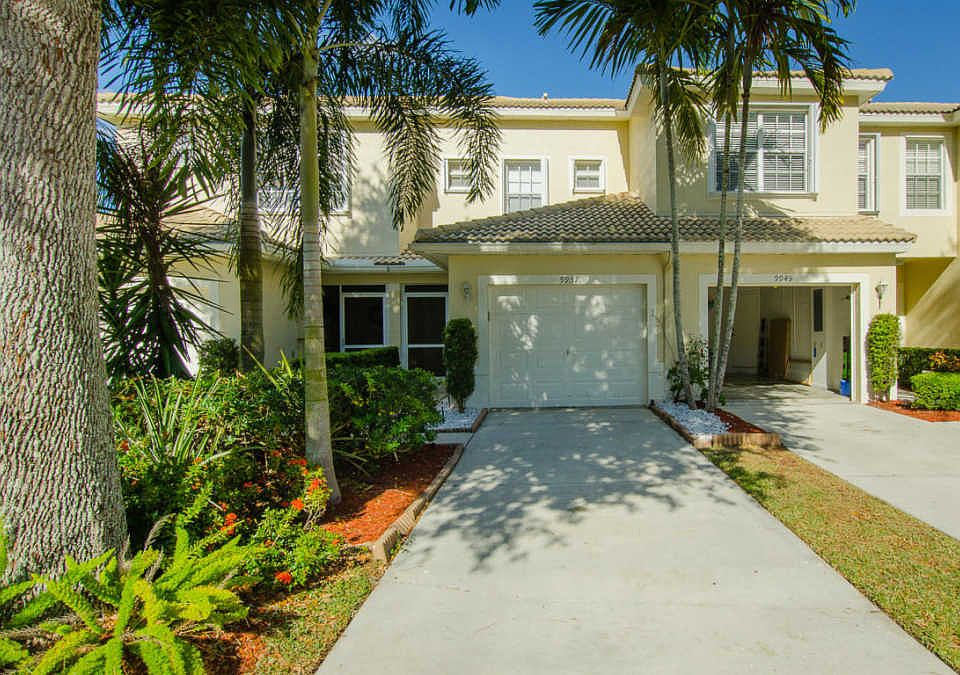 1st image of 9951 Lago Dr
