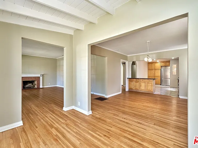 429 S Orange Dr — Photo 5