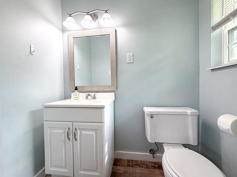 6868 Bay Rd — Photo 9