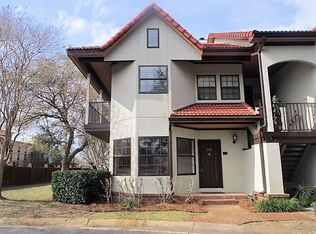 126 Baybridge Dr #J, Gulf Breeze, FL 32561