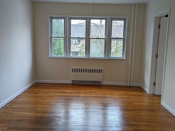 5th image of 144 Rockwell St APT 1