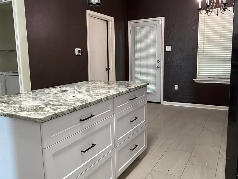7931 Bayou Fountain Ave — Photo 4