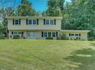 3264 Curry St, Yorktown Heights, NY 10598