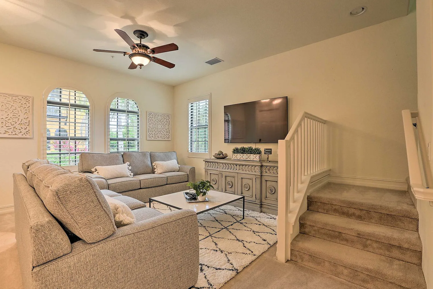3 bed, 2.0 bath, 1732 sqft, $11,160 — Photo 1