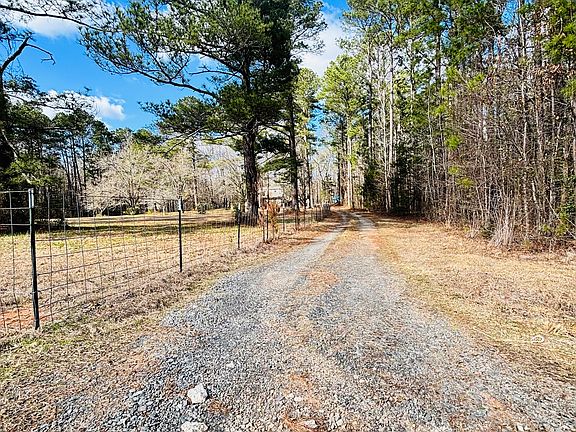 4th image of 307 Floyd Rd