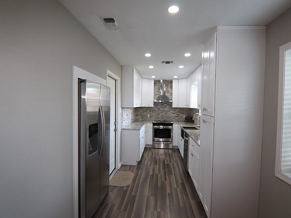 2nd image of 2225 Patricia Ln