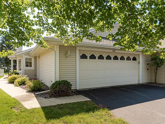 2nd image of 1896 Waterford Pl SW