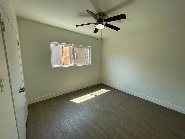 1101 Saint Louis Ave #7 — Photo 36