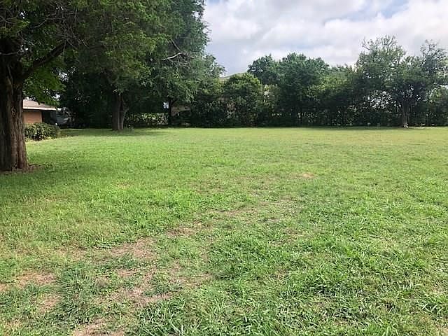 2nd image of 1728 Ridge Rd