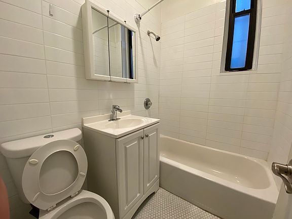 3rd image of 720 Degraw St APT 1A