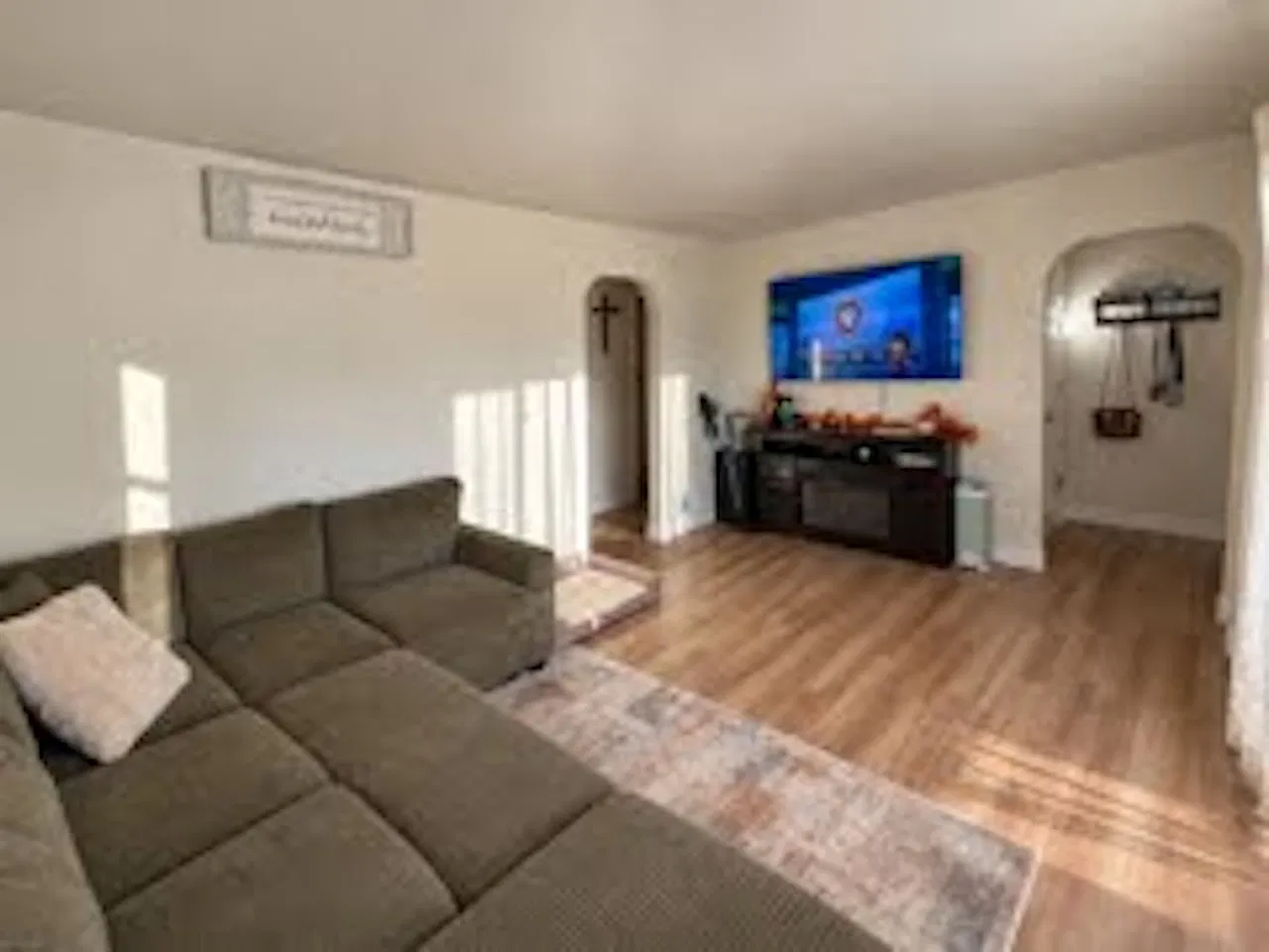 3 bed 1 bath house — Photo 3