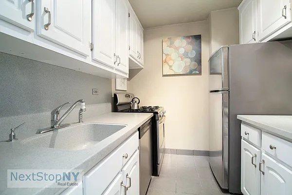 Rented by NextStopNY | media 13