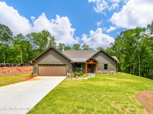 111 Prestwick Dr, Dadeville, AL 36853