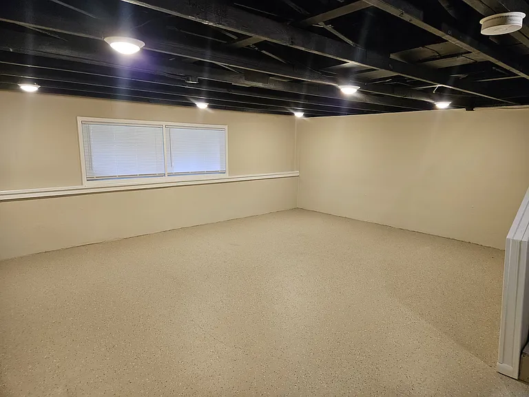 2516 Sheridan Ave — Photo 13