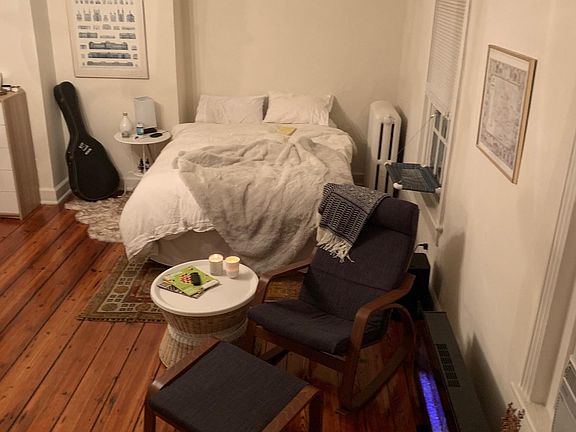 5th image of 407 N Washington St APT 4