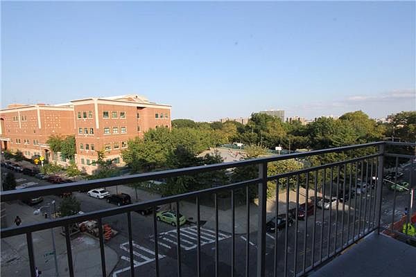 1st image of 456 W 167th St APT 6F