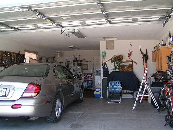 Deep Garage Bay
