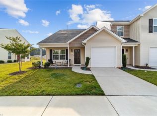 412 Hidden Brook Ln, Greensboro, NC 27405