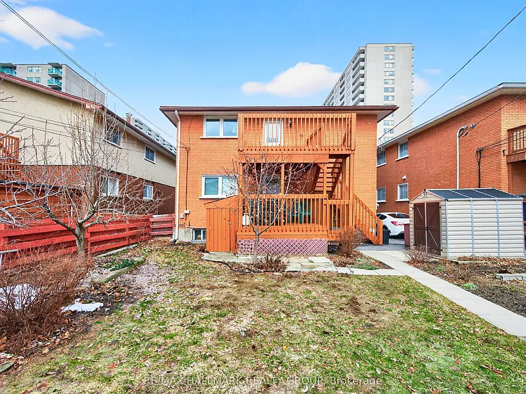 2636 Regina St #B — Photo 16