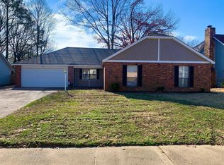 7081 Shadow Oaks Dr, Memphis, TN 38125