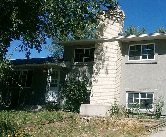 2nd image of 862 Windover