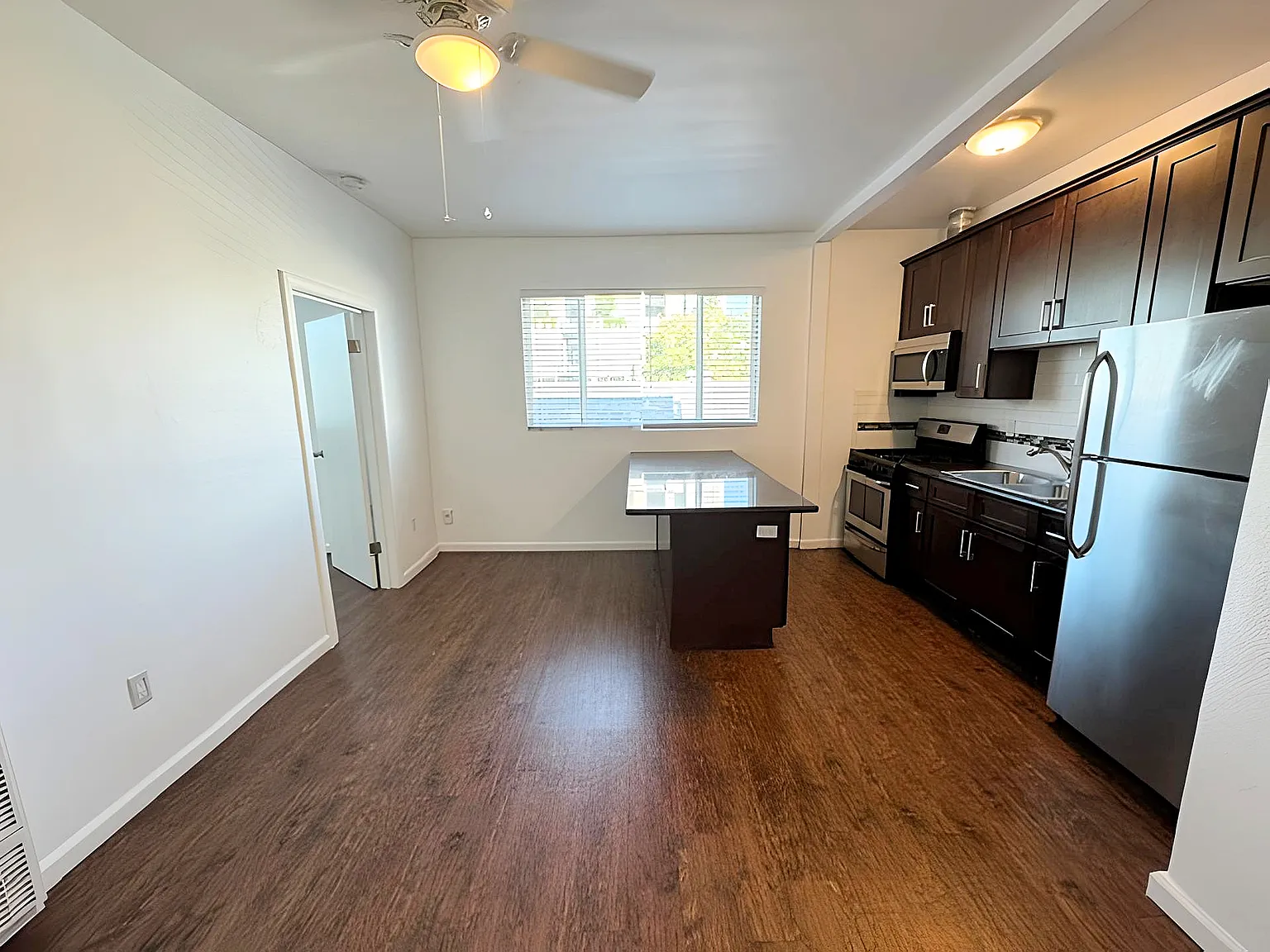 2 bed, $2,295 — Photo 2